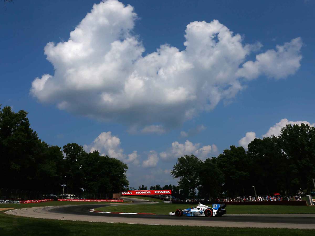 James-Hinchcliffe-Mid-Ohio-Chris-Trotman.jpg